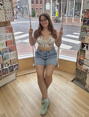 Meet your Posher, Sabrina